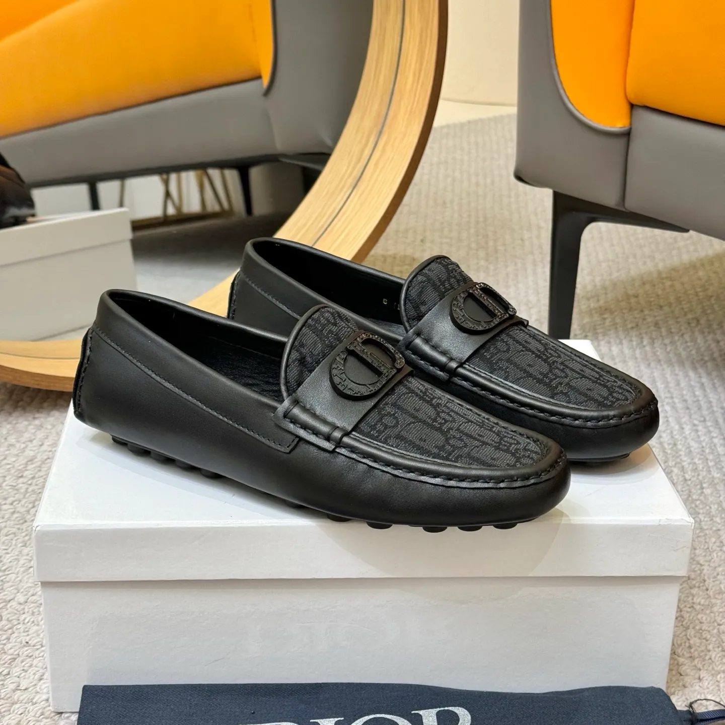 Men's clothing and shoes 💰420! (Yangli) Quality DIOR [Dior’s latest arrival] real auction hot-selling Doudou shoes 🔍DIOR) new Doudou shoes 👍Belgian designer Martin Margiela serves as Gucci shoe designer y full of charm, luxury style gentleman upper: imported cowhide, lining with spring sweat-absorbent first-layer sheepskin. Outsole Brand outsole, the last stitching on the bottom will never come off; equipped with classic Gucci exquisite hardware C D buckle💋The whole pair of shoes is fashionable and casual without losing high-end style; standard 38-46